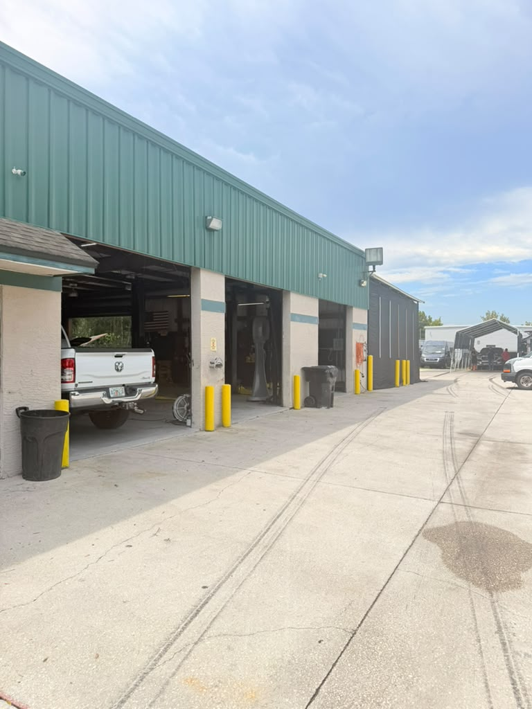 PrimeLine service bays
